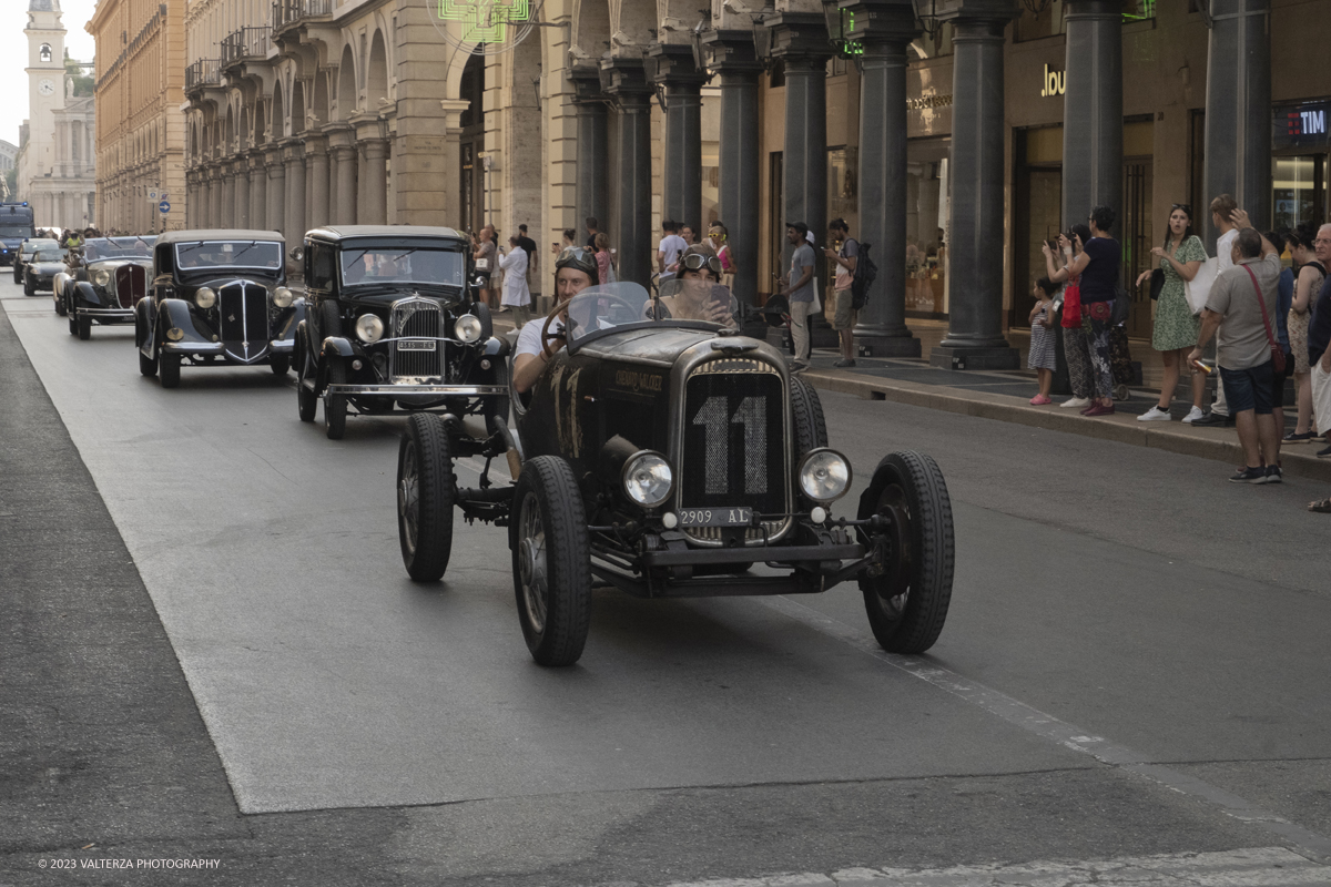 _DSF9273.jpg - 19/07/2023. Torino. MAUTO 90 anni. La parata delle vetture d'epoca. Nella foto un momento della parata attraverso via Roma