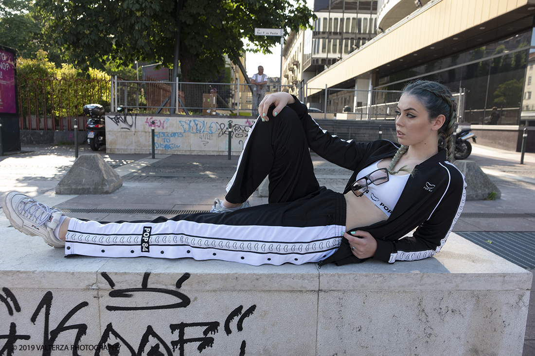 DSCF8008.jpg - 08/06/2019. Torino, Maze, il festival dedicato al mondo dello Streetwear e della Streetculture. Street fashion con la modella Benedetta.