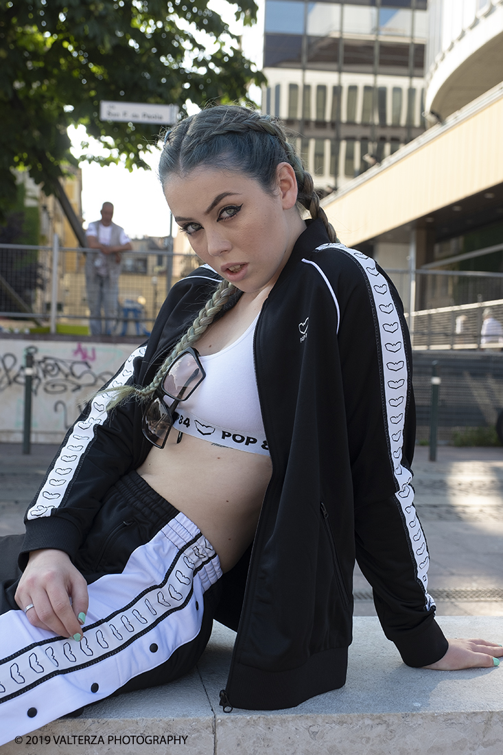 DSCF8025.jpg - 08/06/2019. Torino, Maze, il festival dedicato al mondo dello Streetwear e della Streetculture. Street fashion con la modella Benedetta.