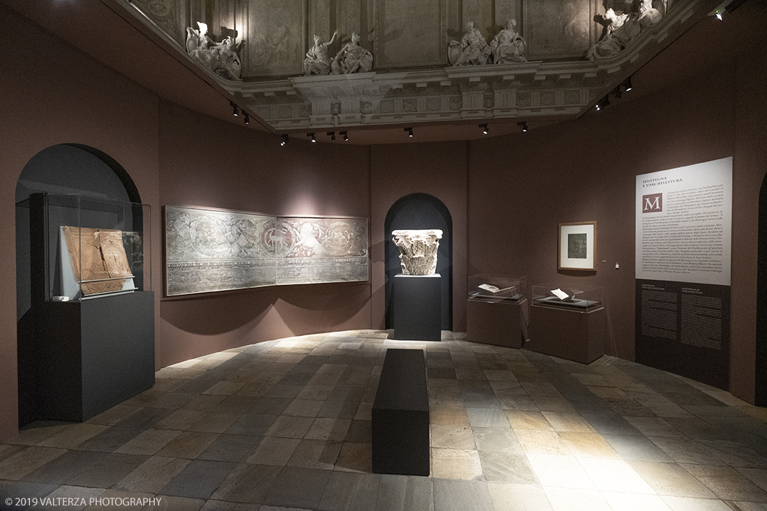 _DSF0937.jpg - 11/12/2019. Torino. Andrea Mantegna. Rivivere l'antico ,costruire il moderno. Nella foto sala dedicata al tema Mantegna e l'Architettura infatti l'architettura ha avuto un ruolo importante nella sua opera..