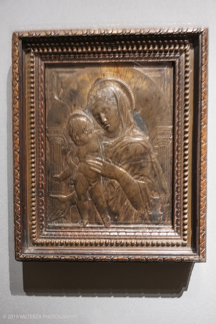 _DSF8924.jpg - 11/12/2019. Torino. Andrea Mantegna. Rivivere l'antico ,costruire il moderno. Nella foto Da Donatello. Madonna con il bambino in una nicchia 1445 ca.