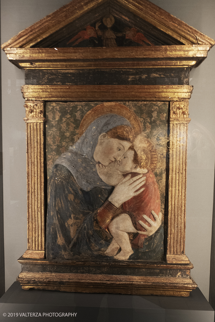 _DSF8939.jpg - 11/12/2019. Torino. Andrea Mantegna. Rivivere l'antico ,costruire il moderno. Nella foto Da Donatello. Madonna con il bambino. 1420-1430 ca.