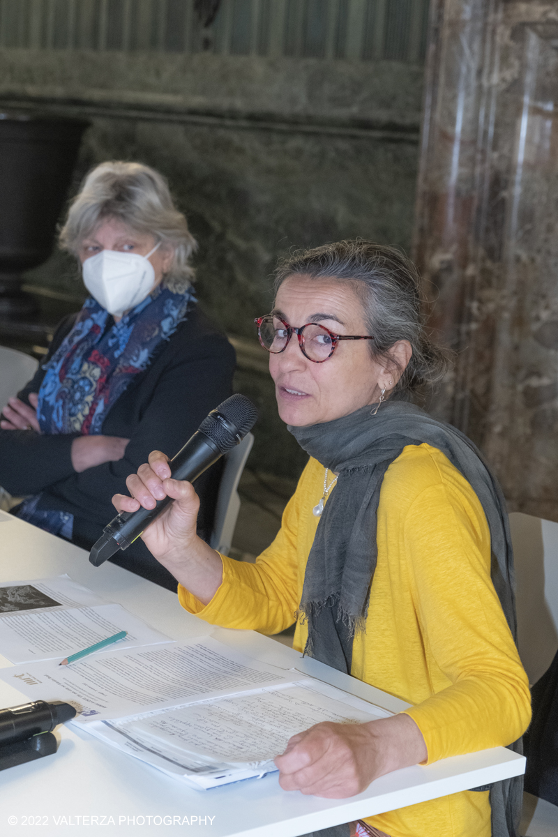 _DSF9731.jpg - 05/05/2022. Torino. La mostra Ã¨ la proposta con cui i Musei Reali intendono creare un percorso di visita innovativo nel quale le tecniche e i linguaggi dellâ€™arte contemporanea dialoghino con la cornice dellâ€™antica residenza. Nella foto l'intervento della curatrice Stefania Dassi in sede di conferenza di presentazione della mostra