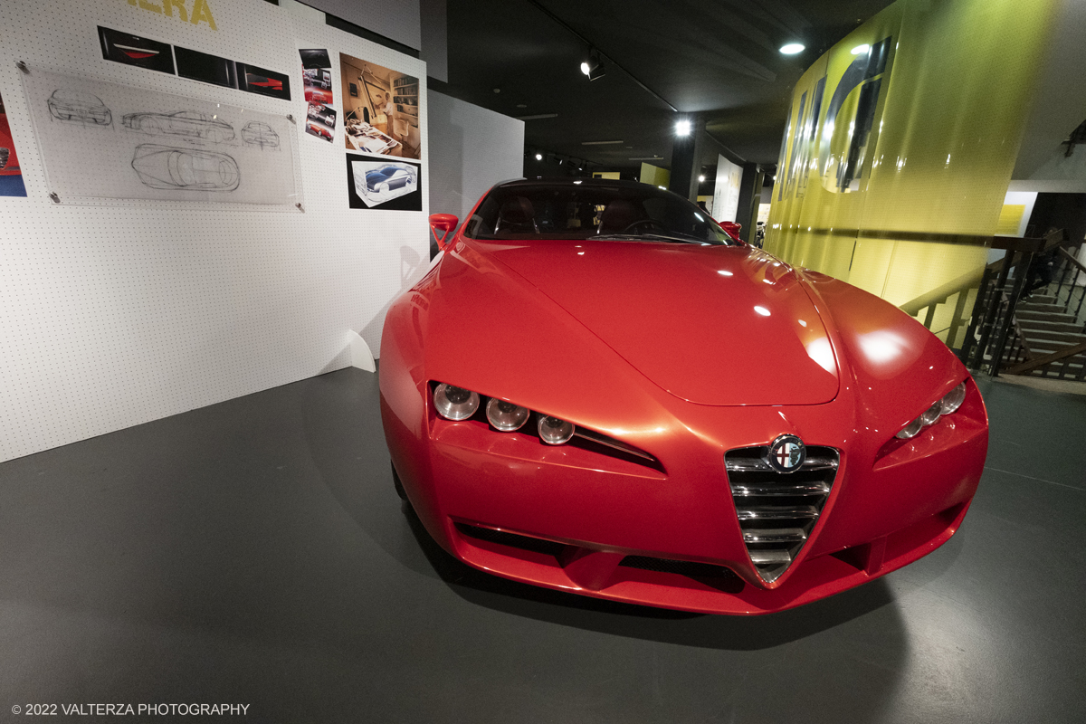 _DSF9848.jpg - 29/11/2022. Torino. Una doppia mostra realizzata dal MAUTO â€“ Museo Nazionale dellâ€™Automobile di Torino e ADI Design Museum â€“ Compasso dâ€™Oro di Milano: due sedi espositive, una a Torino    lâ€™altra a Milano, per raccontare il rapporto tra industrial design e car design, la scuola milanese e quella torinese, due cittÃ  che si guardano in modo non sempre lineare. Nella foto Alfa Romeo Brera, Compasso d'oro 2004