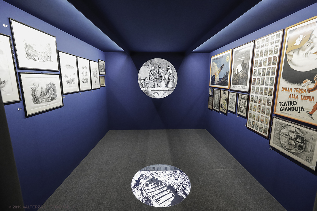 _G3I1326.jpg - 18/07/2019. Torino. A cinquant'anni esatti dallo sbarco del primo uomo sulla luna , Palazzo Madama presenta la mostra dalla Terra alla Luna. In mostra oltre 60 opere che raccontano l'influenza dell'astro d'argento sull'arte e sugli artisti dall'ottocento al 1969. Nella foto collezione di opere di Offenbach