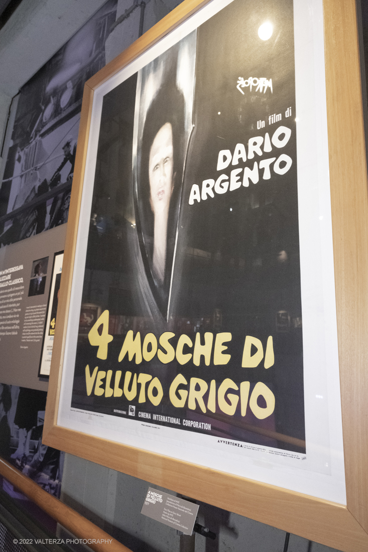 _DSF1080.jpg - 05/04/2022. Torino. Presentata la prima mostra dedicata a un grande maestro del cinema: il regista, sceneggiatore e produttore Dario Argento (Roma, 1940). Nella foto materiale del film 4 mosche di velluto grigio 1971