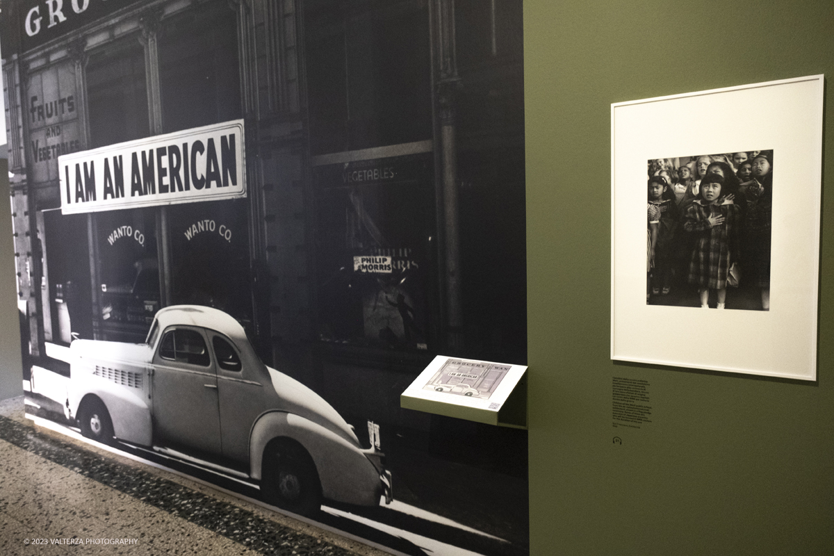 _DSF7943.jpg - 18/07/2023. Torino. La mostra si compone di 200 immagini  e presenta la carriera di Dorothea Lange. Il percorso di mostra si concentra in particolare sugli anni Trenta e Quaranta, picco assoluto della sua attivitÃ . Nella foto  parte dell'installazione della mostra