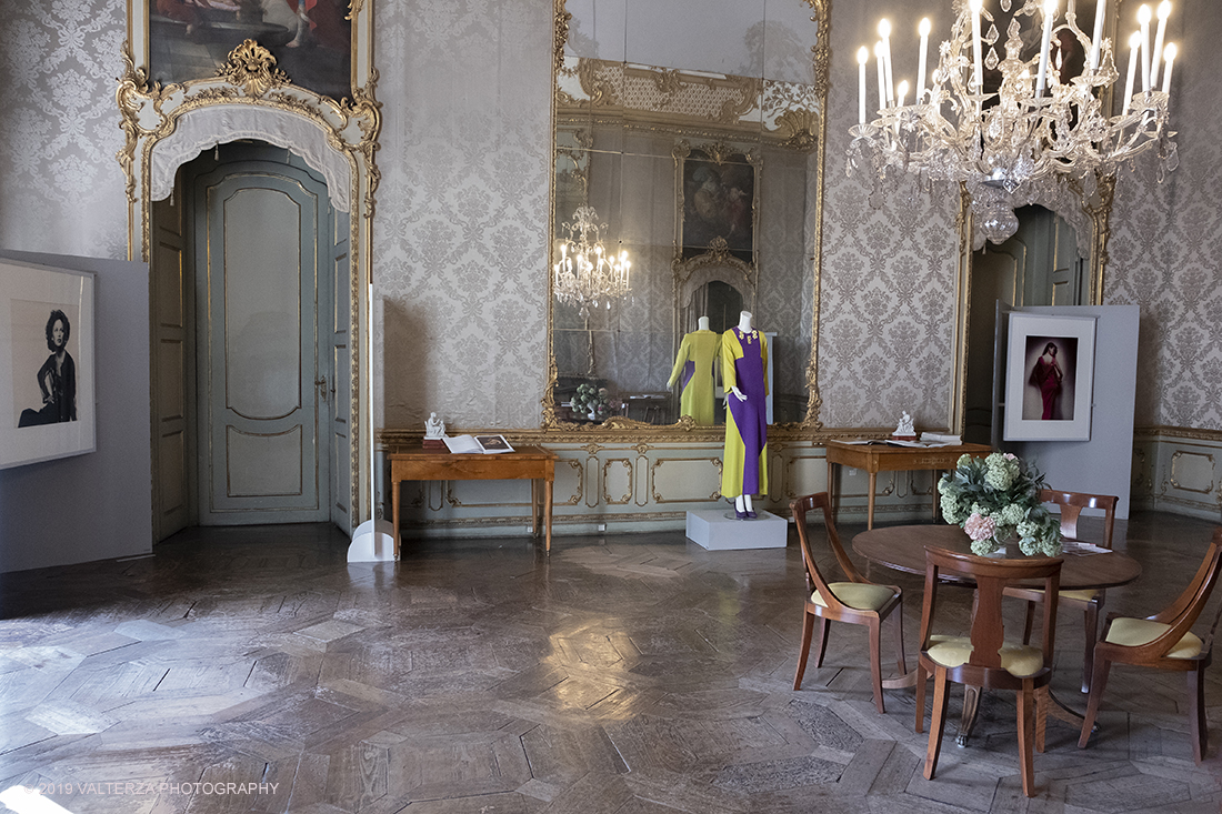 _DSF4749.jpg - 17/09/2019. Torino. Atelier. Torino Artefice di eleganza.questo il tema dell'edizione 2019 di Iconica. Quattro giorni di appuntamenti, incontri a tema, mostre, laboratori e lâ€™esibizione teatrale Corpi - Live perrformance messa in scena da Casa Fools-Teatro Vanchiglia. Eventi che ruoteranno intorno agli abiti e agli accessori creati dalle piÃ¹ famose sartorie e modiste torinesi negli anni 1950-80. Nella foto una delle 8 sale della mostra a Palazzo Chiablese