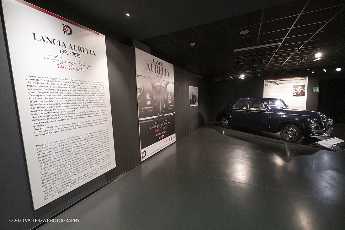 _DSF1305.jpg - 30/01/2020. Torino: Al Mauto una mostra dedicata ai 70 anni del mito torinese Lancia Aurelia.Il Museo Nazionale dellâ€™Automobile di Torino ha inaugurato la mostra "LANCIA AURELIA 1950 â€“ 2020. MITO SENZA TEMPO", uno straordinario percorso espositivo, che racconta, con il contributo di 18 esemplari dâ€™eccezione â€“ di serie e fuoriserie â€“ lâ€™evoluzione del modello presentato per la prima volta al pubblico proprio a Torino nel 1950.â€œ Nella foto  l'inizio della mostra