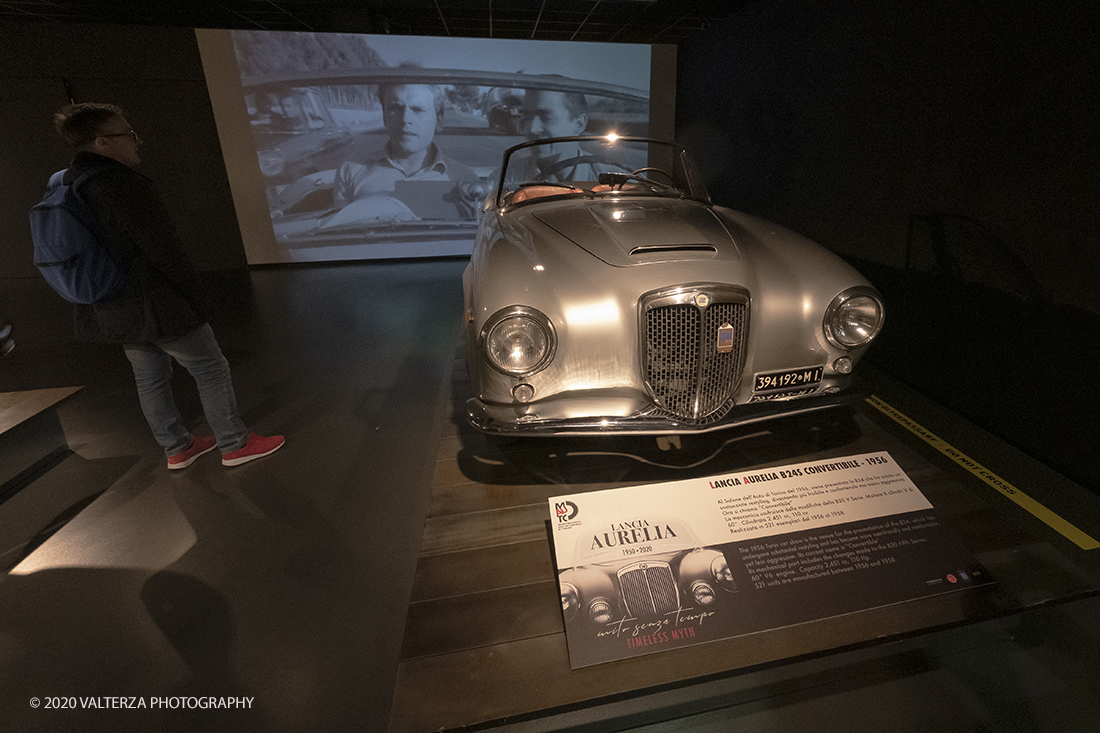 _DSF1382.jpg - 30/01/2020. Torino: Al Mauto una mostra dedicata ai 70 anni del mito torinese Lancia Aurelia.Il Museo Nazionale dellâ€™Automobile di Torino ha inaugurato la mostra "LANCIA AURELIA 1950 â€“ 2020. MITO SENZA TEMPO", uno straordinario percorso espositivo, che racconta, con il contributo di 18 esemplari dâ€™eccezione â€“ di serie e fuoriserie â€“ lâ€™evoluzione del modello presentato per la prima volta al pubblico proprio a Torino nel 1950.â€œ Nella foto Lancia Aurelia B24S Convertibile 1956 presente nel film "il Sorpasso"