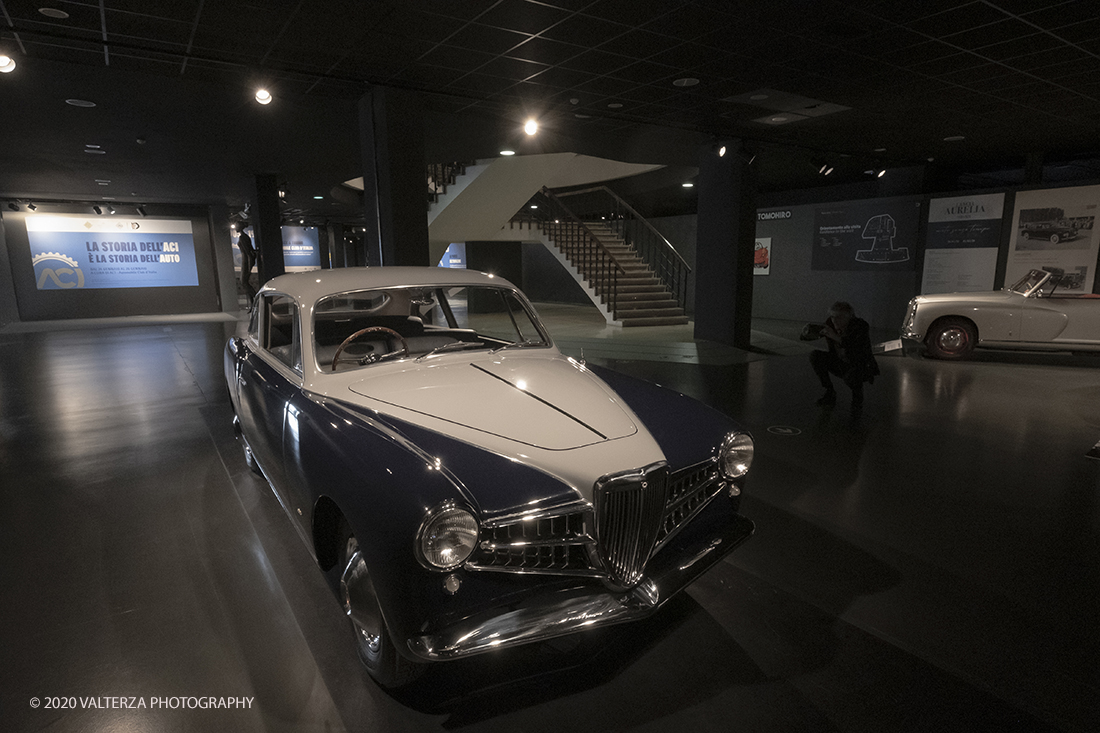 _DSF1436.jpg - 30/01/2020. Torino: Al Mauto una mostra dedicata ai 70 anni del mito torinese Lancia Aurelia.Il Museo Nazionale dellâ€™Automobile di Torino ha inaugurato la mostra "LANCIA AURELIA 1950 â€“ 2020. MITO SENZA TEMPO", uno straordinario percorso espositivo, che racconta, con il contributo di 18 esemplari dâ€™eccezione â€“ di serie e fuoriserie â€“ lâ€™evoluzione del modello presentato per la prima volta al pubblico proprio a Torino nel 1950.â€œ Nella foto  Lancia Aurelia B53 Balbo 1952