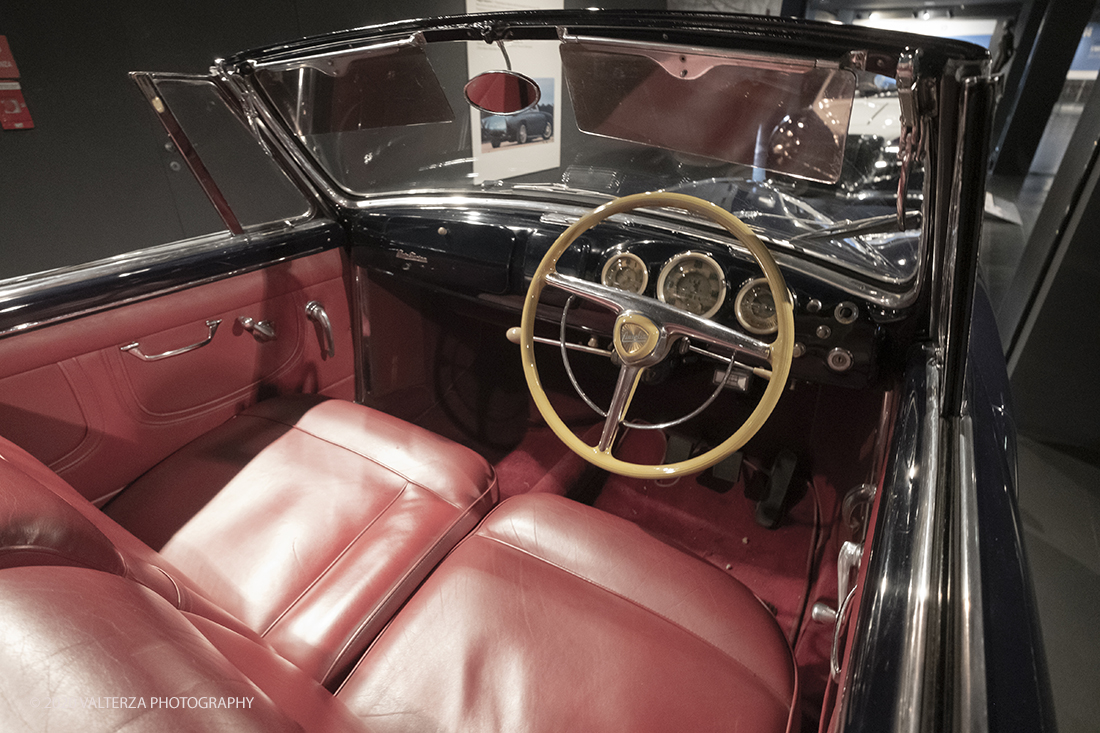 _DSF1451.jpg - 30/01/2020. Torino: Al Mauto una mostra dedicata ai 70 anni del mito torinese Lancia Aurelia.Il Museo Nazionale dellâ€™Automobile di Torino ha inaugurato la mostra "LANCIA AURELIA 1950 â€“ 2020. MITO SENZA TEMPO", uno straordinario percorso espositivo, che racconta, con il contributo di 18 esemplari dâ€™eccezione â€“ di serie e fuoriserie â€“ lâ€™evoluzione del modello presentato per la prima volta al pubblico proprio a Torino nel 1950.â€œ Nella fotointerno Lancia Aurelia B50 Pinin Farina 195