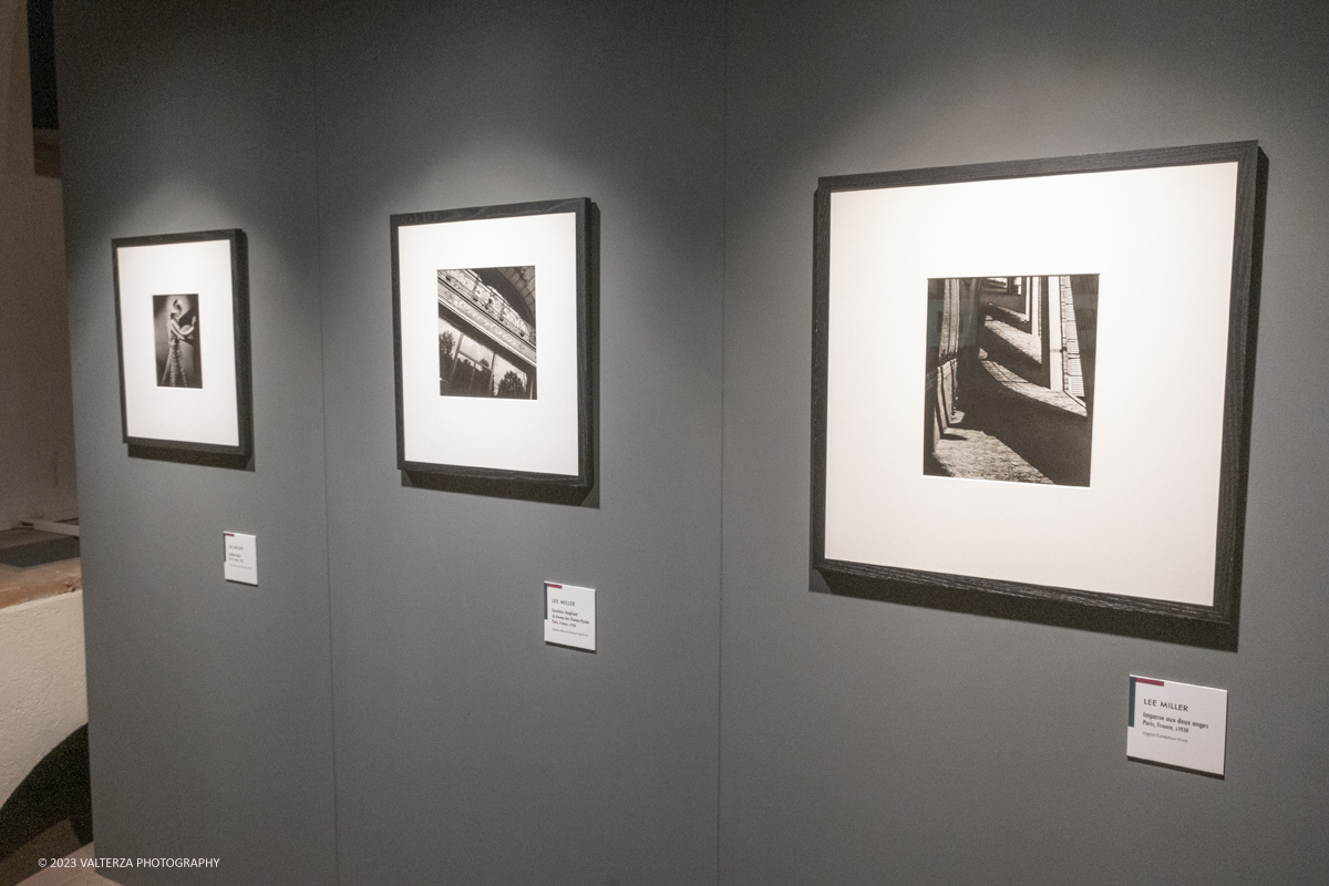 _DSF4334.jpg - 08/09/2023. Torino. La mostra ripercorre la vicenda umana e professionale di Lee Miller ponendo lâ€™attenzione sullo sguardo surrealista della fotografa Nella foto parte dell'allestimento della mostra