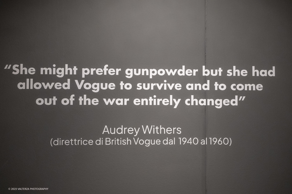 _DSF4431.jpg - 08/09/2023. Torino. La mostra ripercorre la vicenda umana e professionale di Lee Miller ponendo lâ€™attenzione sullo sguardo surrealista della fotografa_ Nella foto testimonianza di Audrey Withers, direttrice di Vogue 1940-1960 , UK