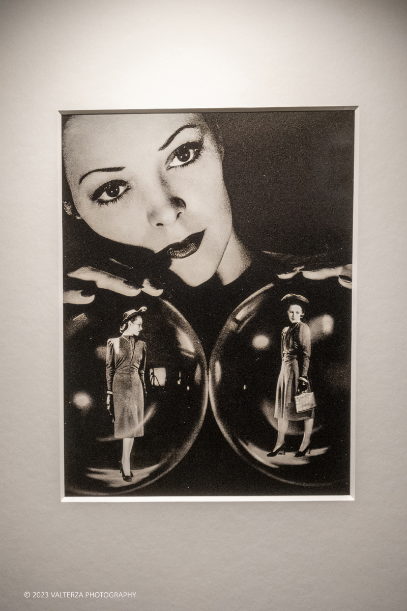 _DSF4532.jpg - 08/09/2023. Torino. La mostra ripercorre la vicenda umana e professionale di Lee Miller ponendo lâ€™attenzione sullo sguardo surrealista della fotografa_ Nella foto studdio per Vogue, Londra 1942