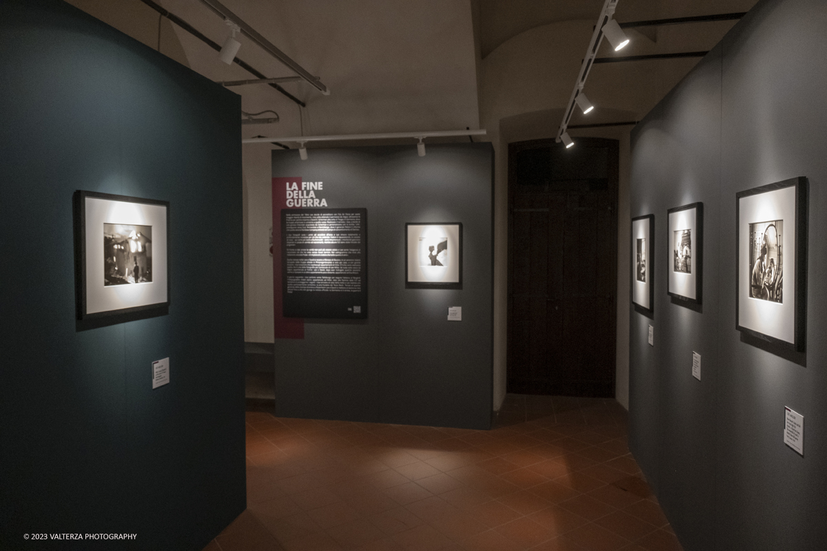 _DSF4559.jpg - 08/09/2023. Torino. La mostra ripercorre la vicenda umana e professionale di Lee Miller ponendo lâ€™attenzione sullo sguardo surrealista della fotografa_ Nella foto parte dell'allestimento della mostra