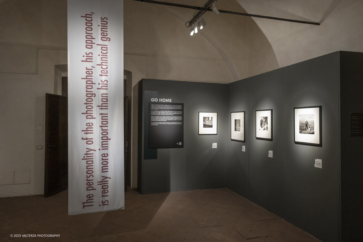 _DSF4599.jpg - 08/09/2023. Torino. La mostra ripercorre la vicenda umana e professionale di Lee Miller ponendo lâ€™attenzione sullo sguardo surrealista della fotografa_ Nella foto parte dell'allestimento della mostra