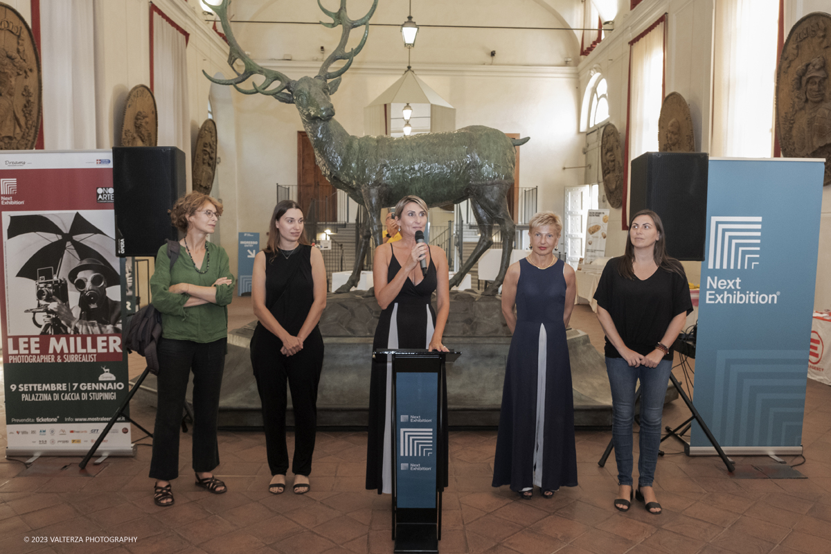 _DSF4617.jpg - 08/09/2023. Torino. La mostra ripercorre la vicenda umana e professionale di Lee Miller ponendo lâ€™attenzione sullo sguardo surrealista della fotografa Nella foto un momento della presentazione della mostra con l'intervento di Lara Martinetto di Next Exhibition