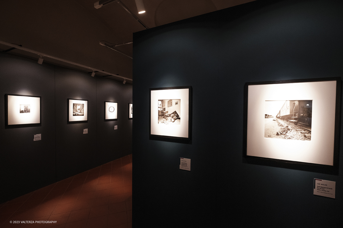 _DSF4903.jpg - 08/09/2023. Torino. La mostra ripercorre la vicenda umana e professionale di Lee Miller ponendo lâ€™attenzione sullo sguardo surrealista della fotografa_ Nella foto parte dell'allestimento della mostra