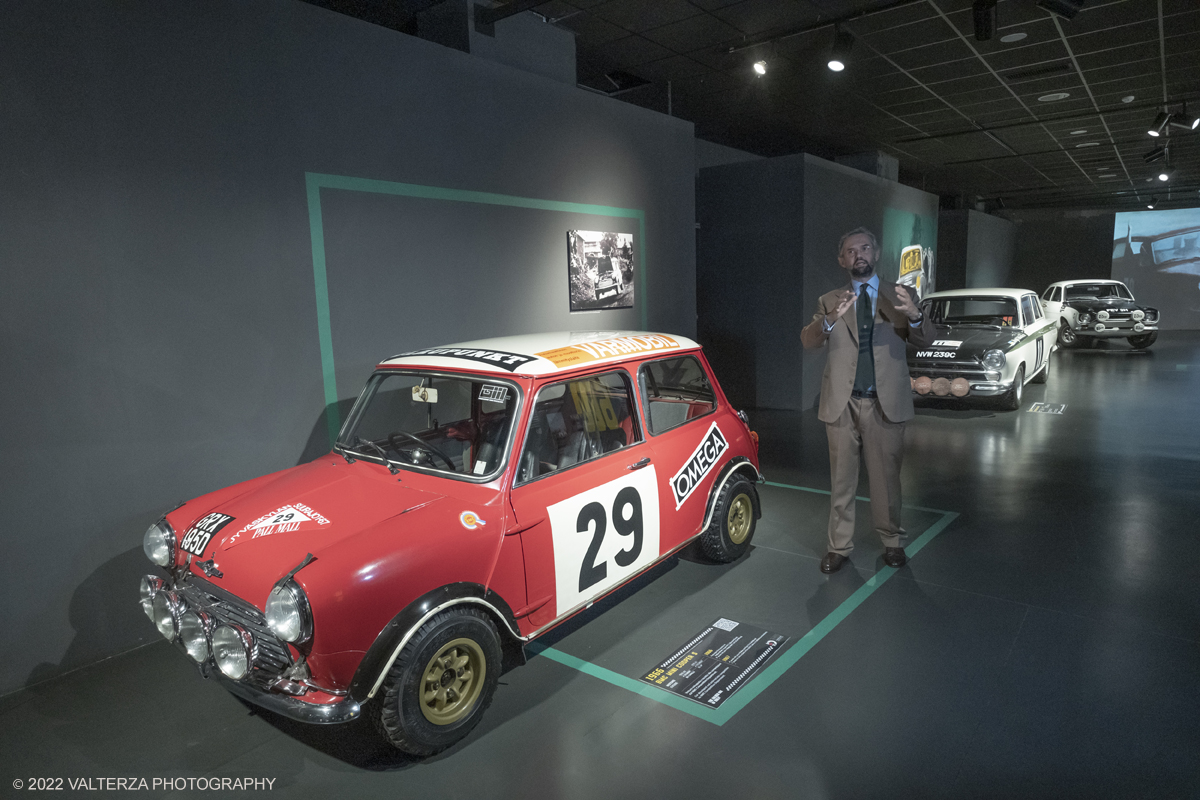 _DSF4789.jpg - 26/10/2022. Torino. Si Ã¨ inaugurata al Mauto The Golden Age Of Rally, viaggio nellâ€™epoca dâ€™oro di questa disciplina sportiva attraverso un'esposizione inedita nel panorama internazionale, che porta per la prima volta in mostra, dal 27 ottobre 2022 al 2 maggio 2023, una delle collezioni piÃ¹ importanti al mondo, quella della Fondazione Gino Macaluso per lâ€™Auto Storica. Nella foto Stefano Macaluso curatore introduce alla visita della mostra