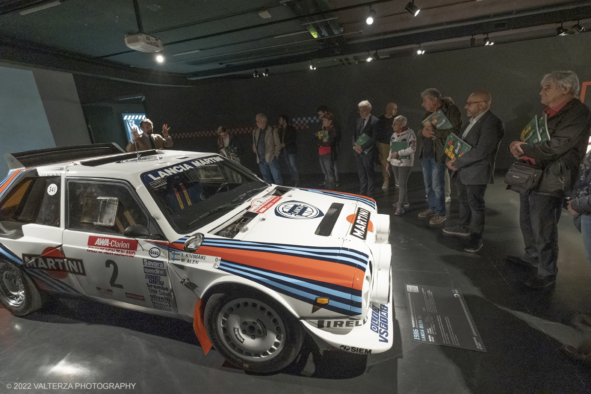 _DSF5036.jpg - 26/10/2022. Torino. Si Ã¨ inaugurata al Mauto The Golden Age Of Rally, viaggio nellâ€™epoca dâ€™oro di questa disciplina sportiva attraverso un'esposizione inedita nel panorama internazionale, che porta per la prima volta in mostra, dal 27 ottobre 2022 al 2 maggio 2023, una delle collezioni piÃ¹ importanti al mondo, quella della Fondazione Gino Macaluso per lâ€™Auto Storica. Nella foto visita alla mostra guidata dal curatore Stefano Macaluso