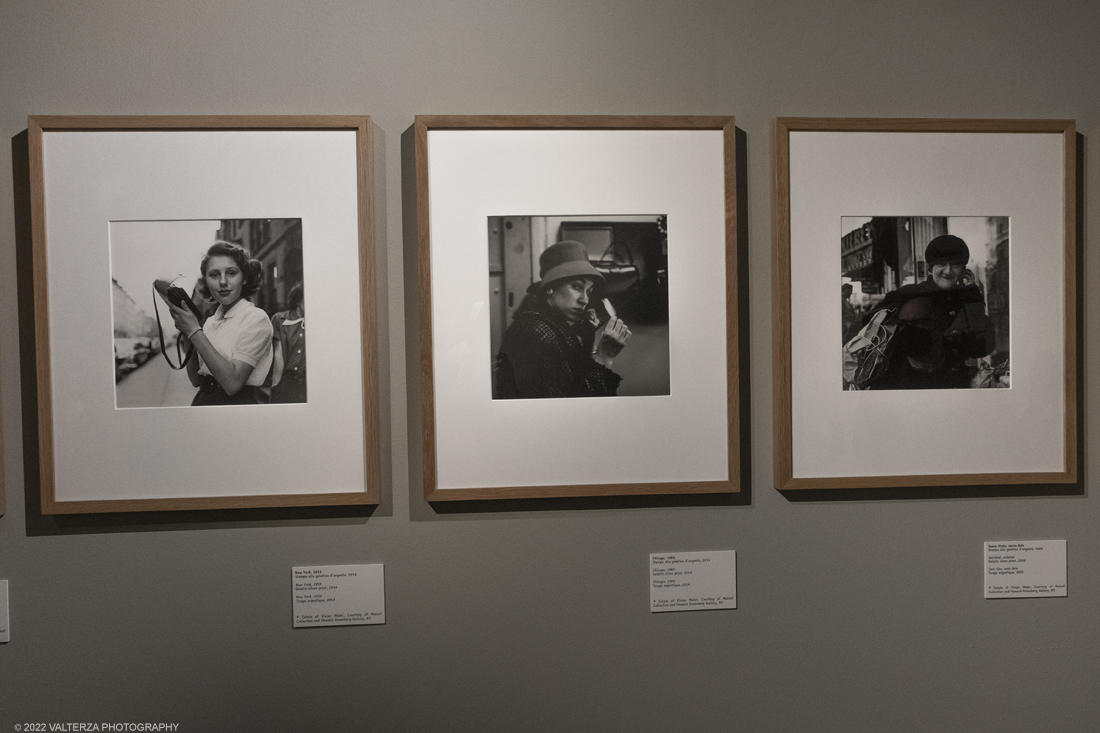 _DSF3413.jpg - 09/02/2022. Torino. Lâ€™esposizione si prefigge di raccontare aspetti sconosciuti o poco noti della misteriosa vicenda umana e artistica di Vivian Maier, approfondendo nuovi capitoli o proponendo lavori finora inediti, come la serie di scatti realizzati durante il suo viaggio in Italia, in particolare a Torino e Genova, nellâ€™estate del 1959. Nella foto immagini della sezione dedicata ai ritratti