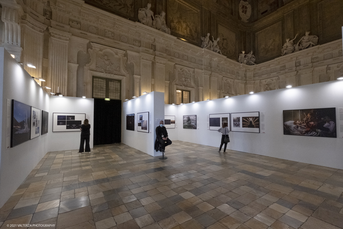 _DSF4864.jpg - 7/05/2021. Torino. Palazzo Madama ospita l'anteprima nazionale della mostra World Press Photo 2021. Nella foto parte dell'allestimento della mostra