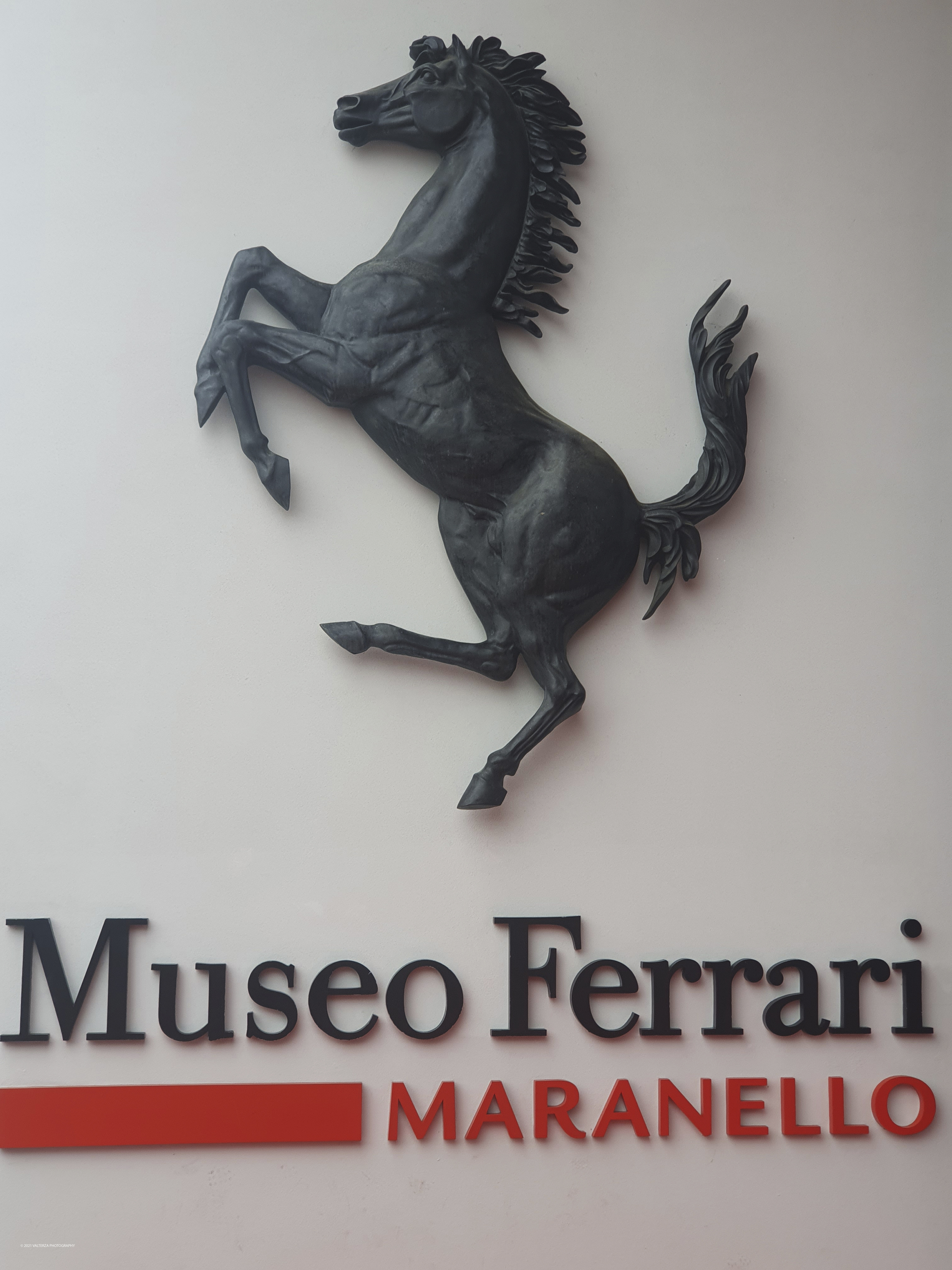 20220105_104026.jpg - 05/01/2022. Maranello. il Museo Ferrari di Maranello con il nuovo settore â€œGT 2021, a memorable yearâ€� che celebra lâ€™anno piÃ¹ vincente della storia di Ferrari nelle competizioni GT. Nella foto l'ingresso al museo Ferrari di Maranello.