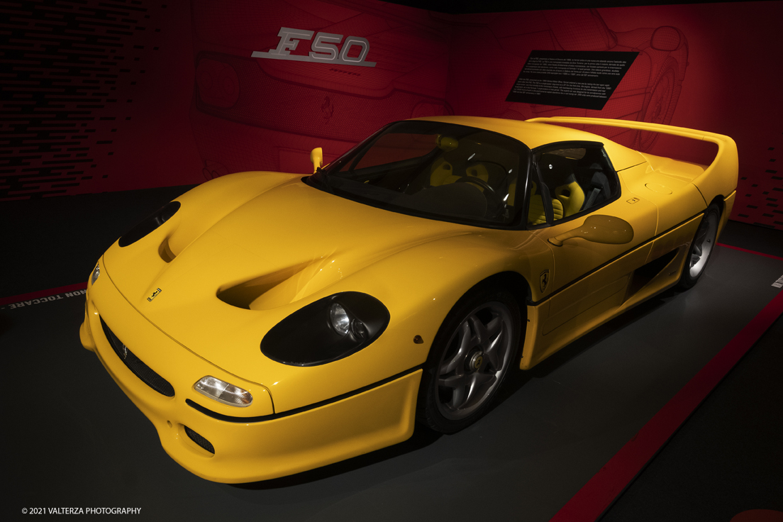 _DSF1092.jpg - 05/01/2022. Maranello. il Museo Ferrari di Maranello con il nuovo settore â€œGT 2021, a memorable yearâ€� che celebra lâ€™anno piÃ¹ vincente della storia di Ferrari nelle competizioni GT. Nella foto il settore dedicato alle Supercars con la F50 del 1995