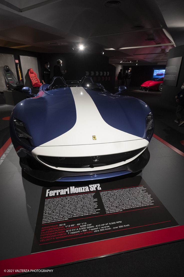 _DSF1185.jpg - 05/01/2022. Maranello. il Museo Ferrari di Maranello con il nuovo settore â€œGT 2021, a memorable yearâ€� che celebra lâ€™anno piÃ¹ vincente della storia di Ferrari nelle competizioni GT. Nella foto l'ambiente che illustra il Taylor Made Ferrari con la One-Off Ferrari Monza FP2