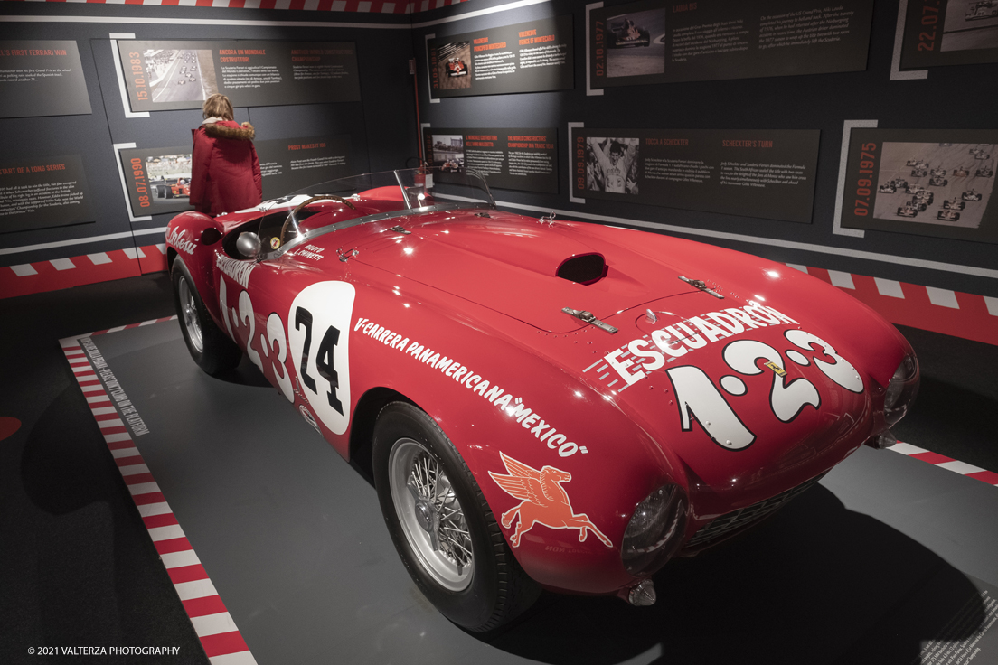 _DSF1474.jpg - 05/01/2022. Maranello. il Museo Ferrari di Maranello con il nuovo settore â€œGT 2021, a memorable yearâ€� che celebra lâ€™anno piÃ¹ vincente della storia di Ferrari nelle competizioni GT. Nella foto la 375 MM spider del 1954 con cui Luigi Chinetti corse una edizionee della Carrera Panamericana