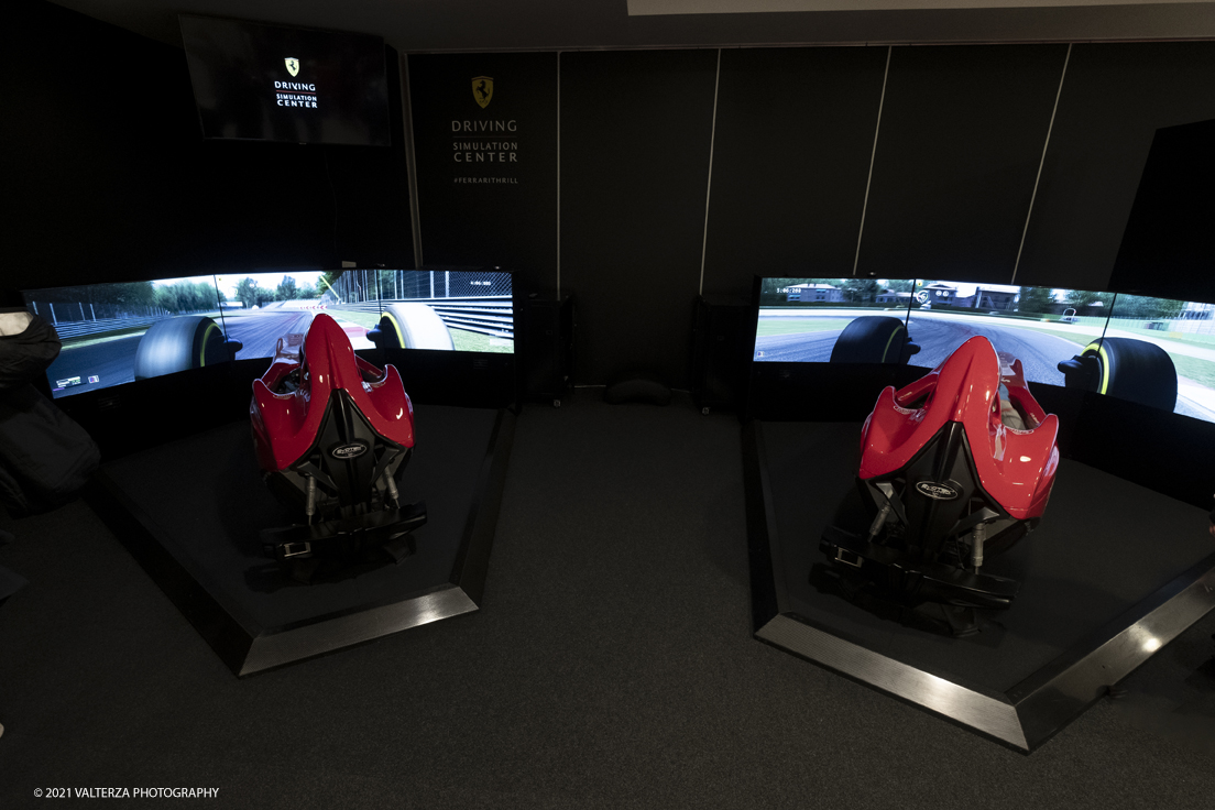 _DSF1586.jpg - 05/01/2022. Maranello. Il Museo Ferrari di Maranello con il nuovo settore â€œGT 2021, a memorable yearâ€� che celebra lâ€™anno piÃ¹ vincente della storia di Ferrari nelle competizioni GT. Nella foto l'area dei simulatori di guida di una F1