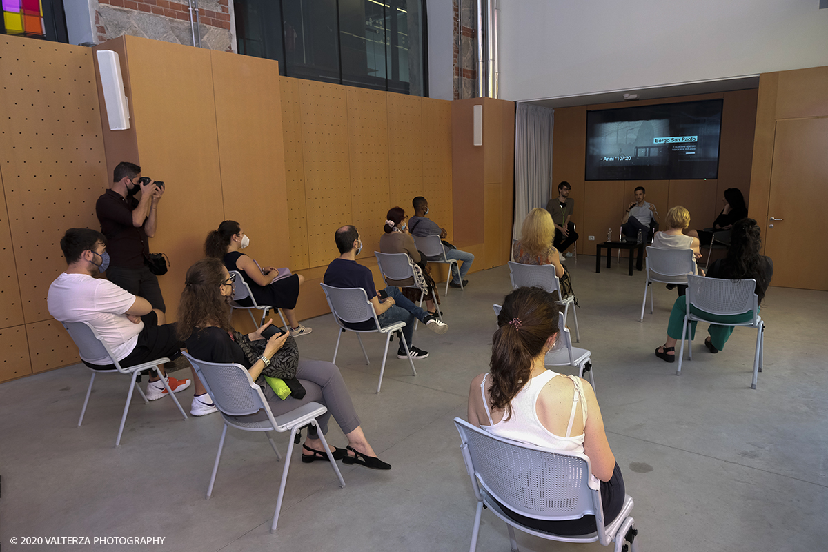 _DSF9594.jpg - 25/06/2020. Torino. Giornata dedicata alla celebrazione del primo compleanno delle OGR tech. Nella foto: un momento dell' evento della giornata dedicato ad illustrare al pubblico "Come nasce una mostra- Live."