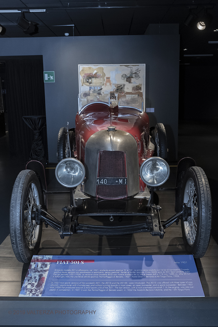 _DSF0296.jpg - 11/07/2019. Torino. Nuovo allestimento al MAUTO, un omaggio al cavaliere dell'arte in occasione dei suoi novant'anni. Nella foto auto d'epoca in mostra nell'allestimento a dialogare con le opere d'arte di Ezio Gribaudo