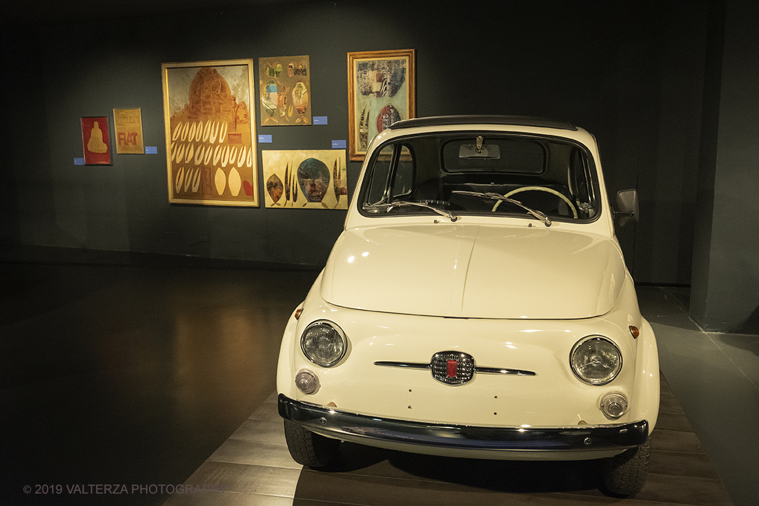 _DSF7307.jpg - 11/07/2019. Torino. Nuovo allestimento al MAUTO, un omaggio al cavaliere dell'arte in occasione dei suoi novant'anni. Nella foto auto d'epoca in mostra nell'allestimento a dialogare con le opere d'arte di Ezio Gribaudo