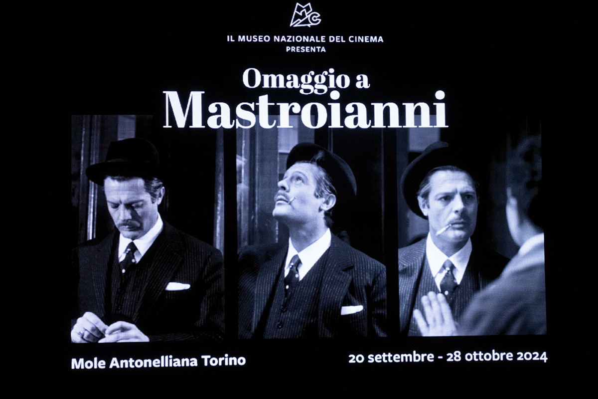 _DSF3904.jpg - 20/09/2024. Torino. A cento anni dalla sua nascita, il Museo Nazionale del Cinema di Torino e Distretto Cinema rendono omaggio a Marcello Mastroianni, uno dei volti del cinema italiano piÃ¹ conosciuti a livello internazionale. Nella foto il manifesto della mostra