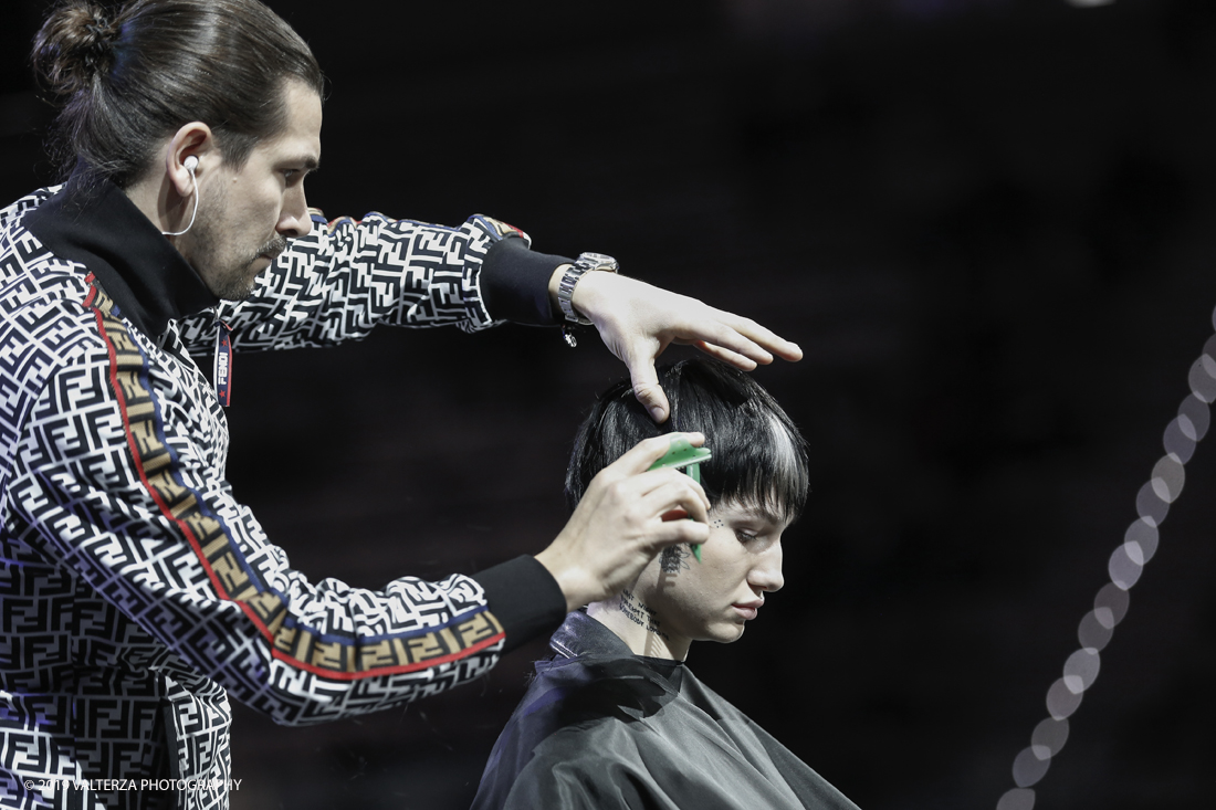 _X9B7711.jpg - 17/11/2019. Torino. Gli On Hair Show nascono dieci anni fa dallâ€™esperienza nel settore di Cosmoprof Worldwide Bologna. Oggi rappresentano l'unico evento italiano interamente dedicato agli hairstylist. Nella foto lo Show di Leonardo Rizzo e ed il team Akademia per Alter Ego Italy