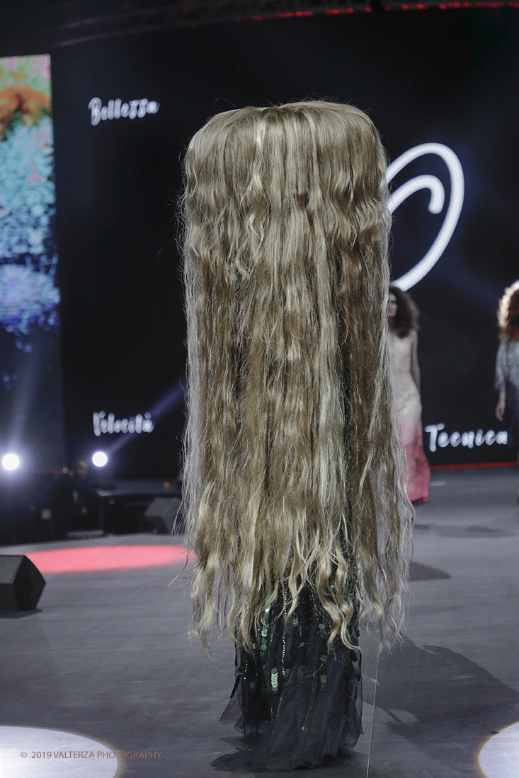 _G3I3732.jpg - 17/11/2019. Torino. Gli On Hair Show nascono dieci anni fa dallâ€™esperienza nel settore di Cosmoprof Worldwide Bologna. Oggi rappresentano l'unico evento italiano interamente dedicato agli hairstylist. Nella foto  lo Show di Mario Firriolo