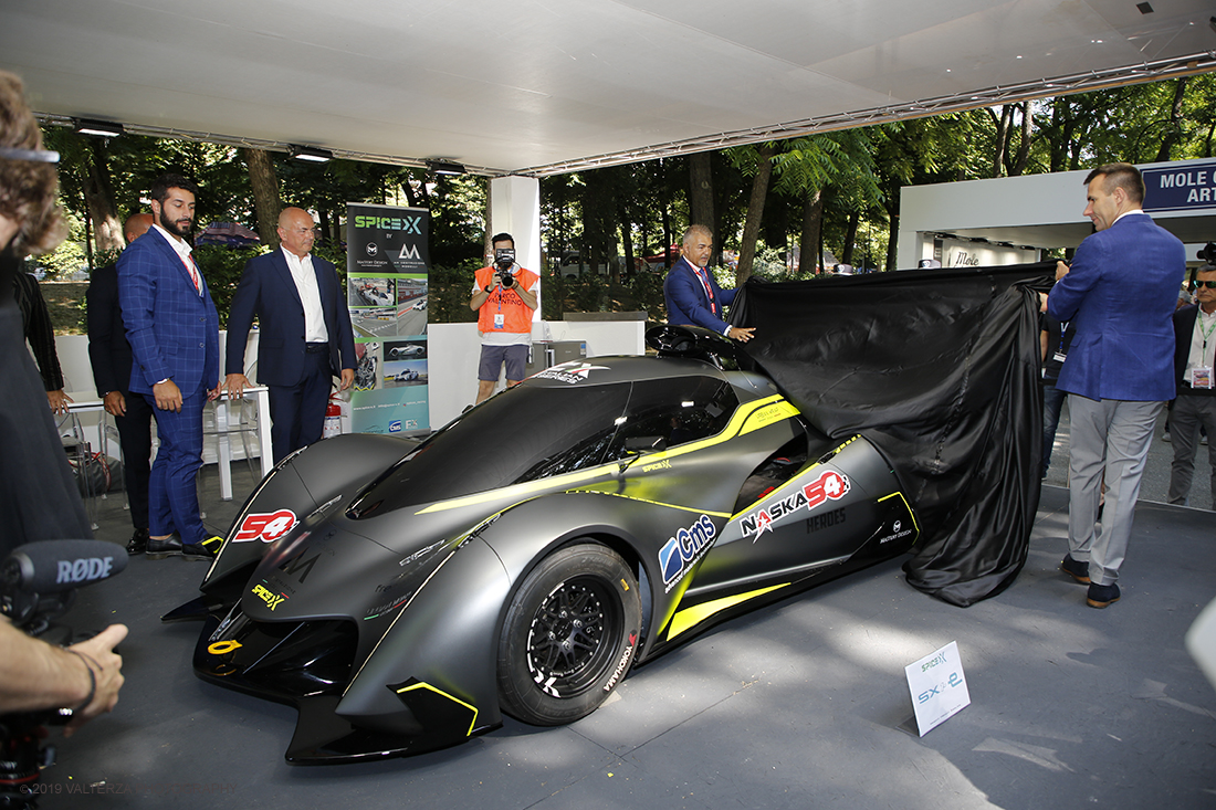 _X9B7056.jpg - 19/06/2019. Torino, apertura al Parco del Valentino dell'edizione record del Motor Show con la partecipazione di 54 brand e numerosi eventi dedicati al mondo dell'auto nell'arco di 5 giorni. Nella foto, nello stand della della Spice-X si scopre la nuova SX 1F totalmente elettrica.