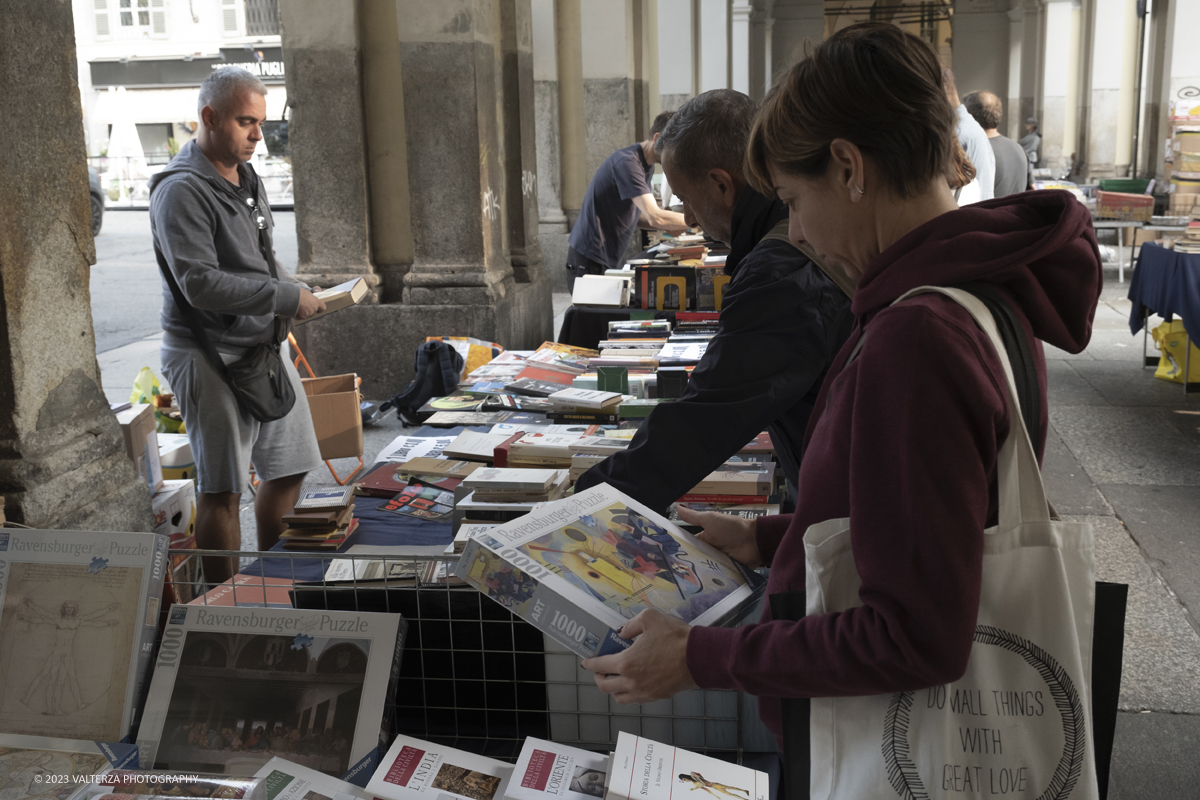 _DSF8780.jpg - 07/10/2023. Torino.  Migliaia di persone hanno affollato il centro della cittÃ  per la sedicesima edizione di Portici di Carta.