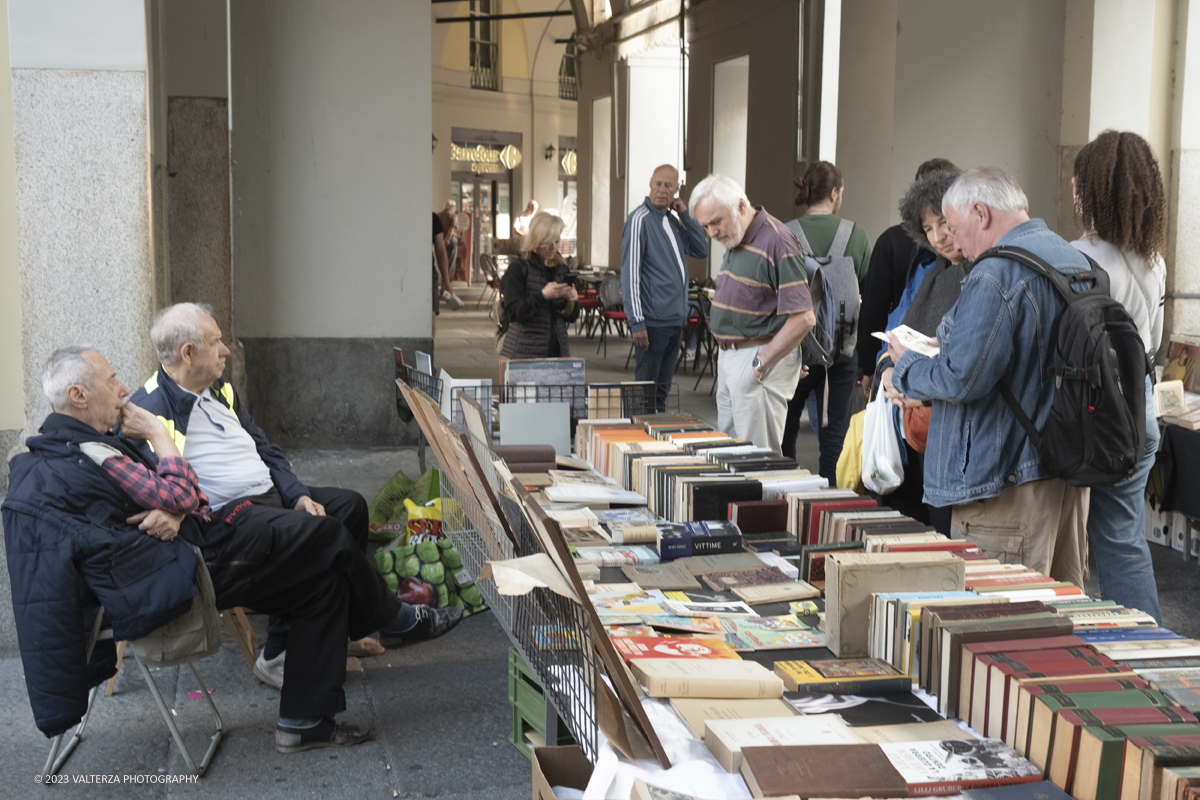 _DSF8807.jpg - 07/10/2023. Torino.  Migliaia di persone hanno affollato il centro della cittÃ  per la sedicesima edizione di Portici di Carta.