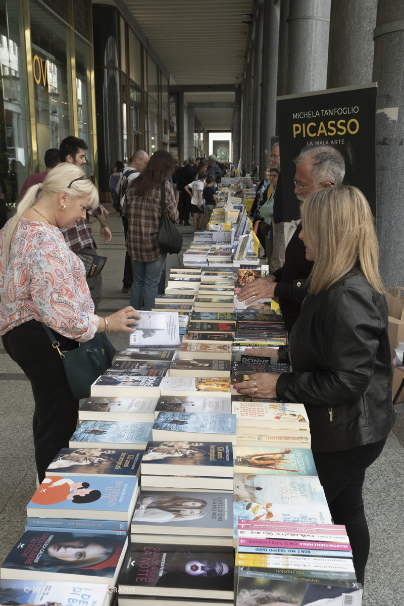 _DSF8949.jpg - 07/10/2023. Torino.  Migliaia di persone hanno affollato il centro della cittÃ  per la sedicesima edizione di Portici di Carta.