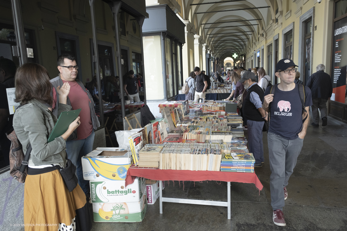 _DSF9092.jpg - 07/10/2023. Torino.  Migliaia di persone hanno affollato il centro della cittÃ  per la sedicesima edizione di Portici di Carta.