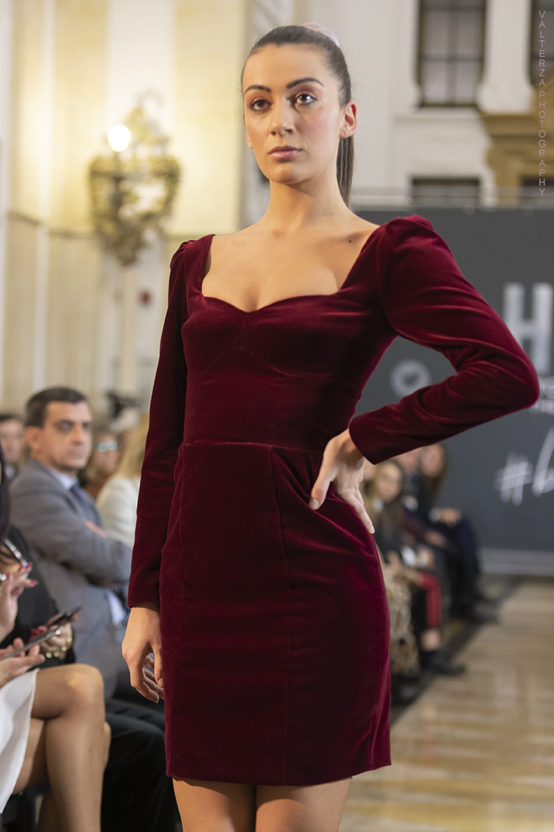 _G3I5671.jpg - 23/11/2019. Torino. Una serata all'insegna dell'eleganza e dello stile per premiare i migliori stilisti. Nella foto foto una creazione della stilista Pamella Barroso,