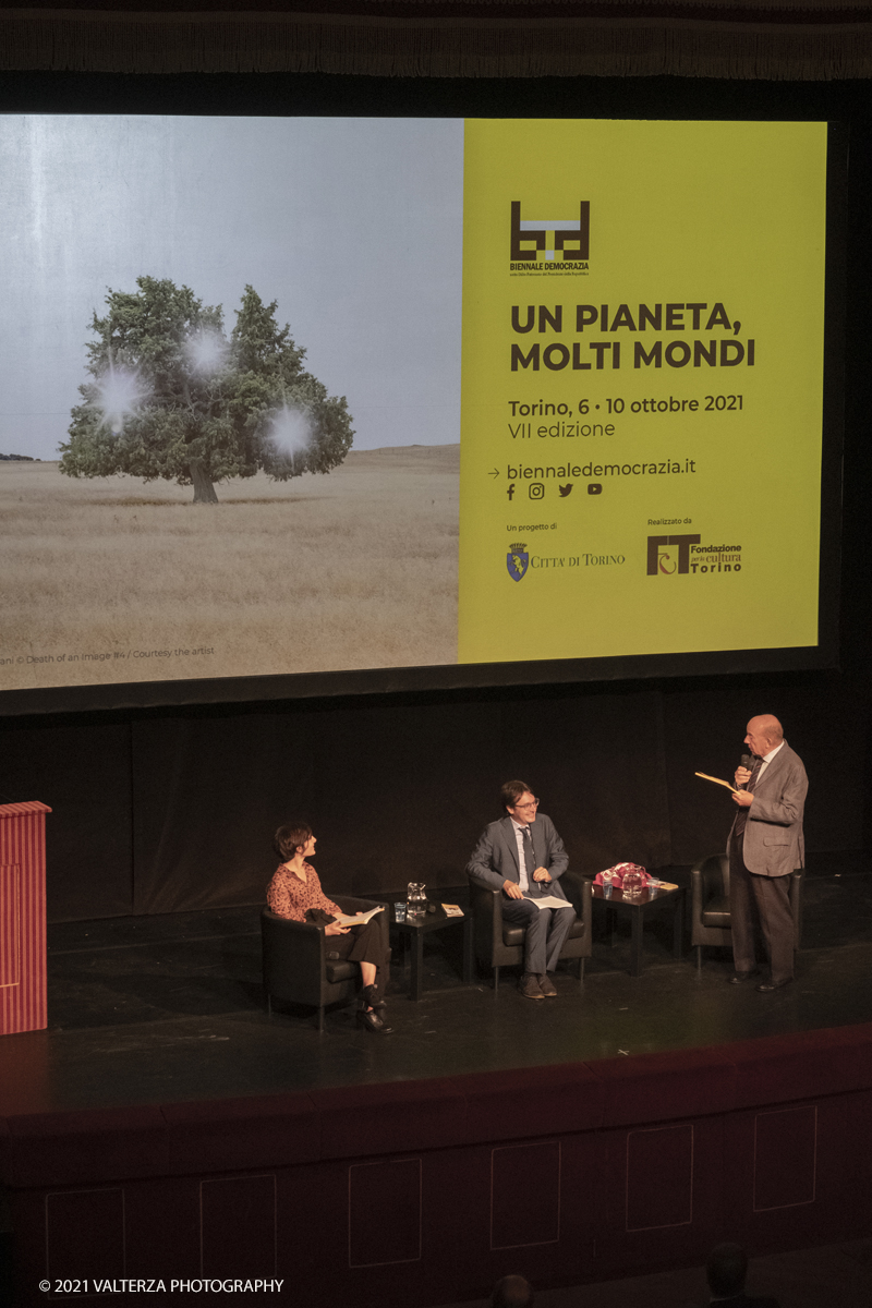 _DSF6555.jpg - 14/09/2021. Torino. Biennale Democrazia torna da mercoledÃ¬ 6 a domenica 10 ottobre, in presenza a Torino. Il tema: Un pianeta, molti mondi. Nella foto un momento della conferenza stampa