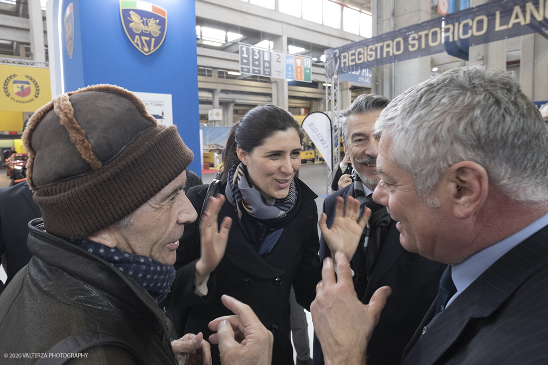 _DSF1973.jpg - 30/01/2020. Torino.  Lingotto Fiere. Automotoclub Storico Italiano e Pininfarina organizzano il â€œConcorso dâ€™Eleganza CittÃ  di Torinoâ€�, evento in programma sabato 30 maggio nella prestigiosa cornice di Piazza San Carlo. Nella foto incontro con la Sindaca Chiara Appendino in attesa di comunicre l'evento.