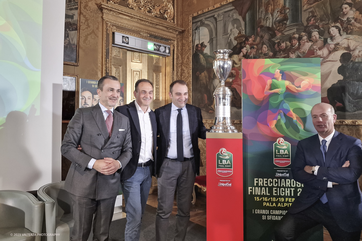 20230202_163327.jpg - 02/02/2023. Torino . Si svolgeranno dal 15 al 19 febbraio le Frecciarossa Final Eight, appuntamento che permetterÃ  alle otto squadre migliori del girone d'andata del campionato di basket di sfidarsi al Pala Alpitour per alzare al cielo la Coppa Italia. Nella fotoDario Gallina (Presidente della Camera di Commercio di Torino), Alberto Cirio (Presidente della Regione Piemonte), Umberto Gandini (Presidente LBA), Stefano Lo Russo (Sindaco di Torino)