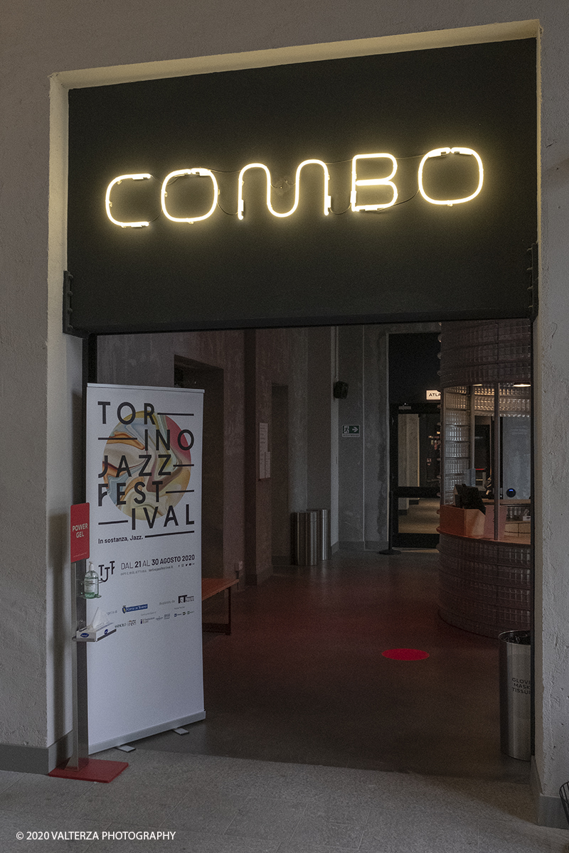 _DSF3300.jpg - 24/07/2020.Torino. Ostello Combo. Dal 21 al 30 agosto il cortile di Combo ospiterÃ  dieci concerti di un'edizione speciale del Torino Jazz Festival, il cui programma comprende grandi nomi della scena jazzistica italiana, oltre ad alcuni ospiti internazionali.