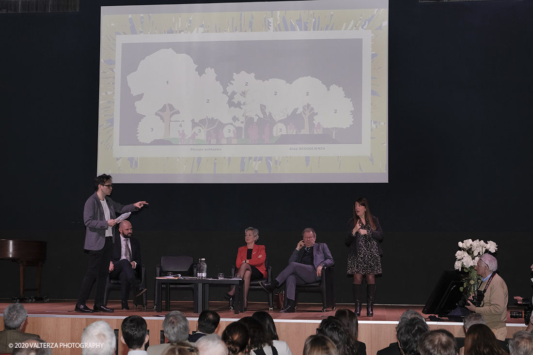 _DSF5915.jpg - 18/02/2020. Torino. Cinque giorni di dialogo intorno ai libri e alla lettura, per immaginare il futuro dellâ€™umanitÃ  e del mondo con oltre 2.000 tra scrittori, filosofi, scienziati, artisti, economisti e pensatori contemporanei. Nella foto un momento della presentazione del programma del Salone da parte di  Nicola Lagioia, direttore editoriale del Salone Internazionale del Libro di Torino