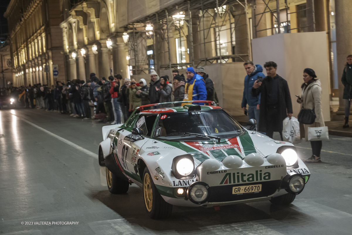 _DSF8739.jpg - 26/01/2023. Torino. Dopo  sette anni, torna a Torino il Rally Storico di Montecarlo, la rievocazione storica del rally su strada piÃ¹ antico del mondo, riservata alle vetture dâ€™epoca che hanno partecipato ad almeno un Rally Automobile Monte-Carlo entro il 1983. Nella foto passaggio di vetture della corsa in via Roma a Torino